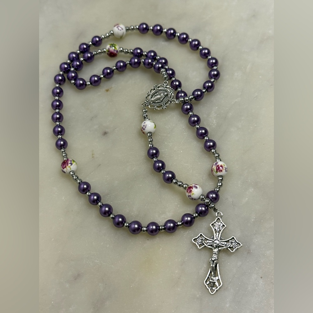 Elegant Purple and Silver Beaded Rosary
